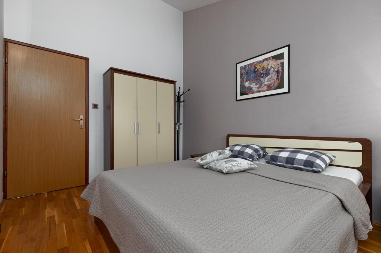 Biba Lux Apartment Porec Exterior photo